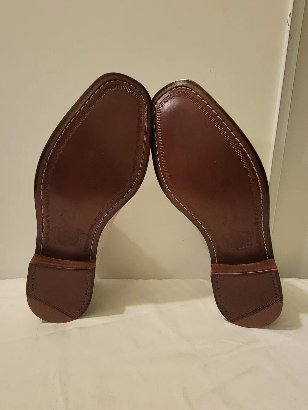 rare Florsheim by Duckie Brown white textured canvas or seersucker cap-toe oxfor
